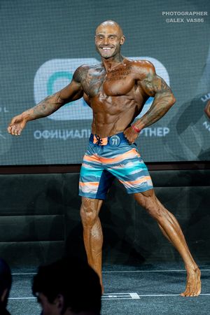 MEN'S PHYSIQUE 179
